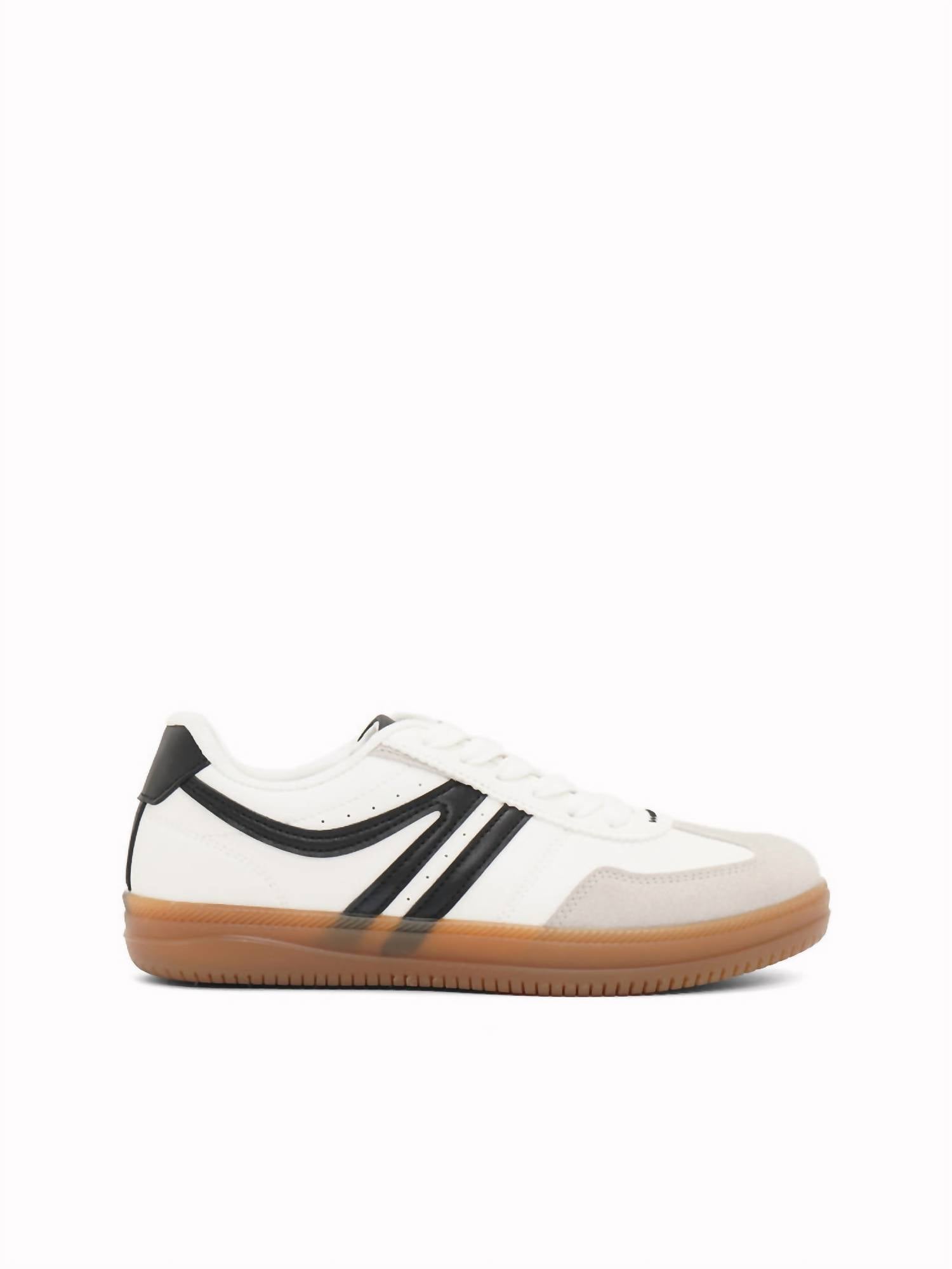 0f835f0f-c99f-45f9-ba76-cb517e110f38-upscale_15k-1500x1500-70 Outwoods - Women's Great-1 Sneakers - Image 1