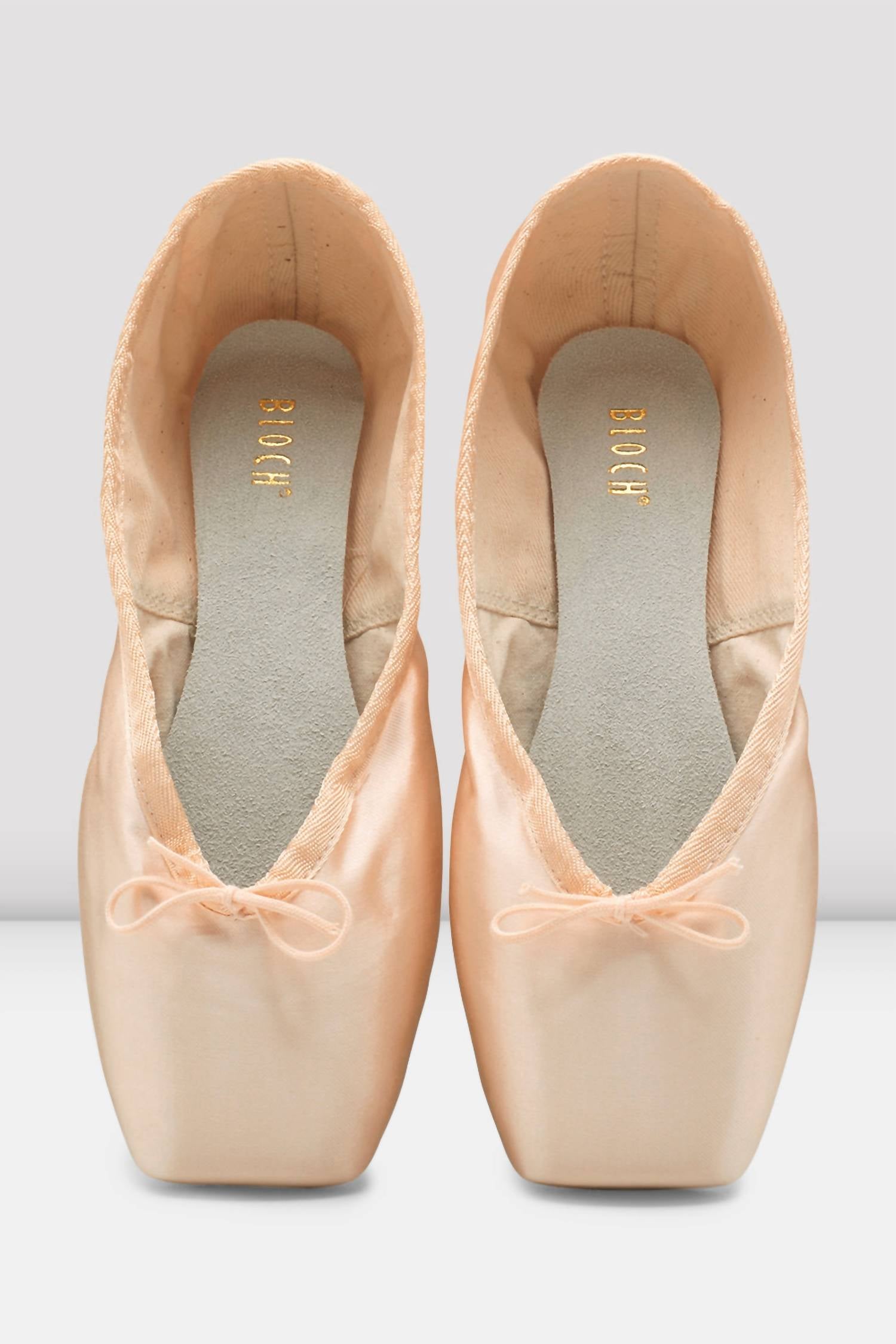 1ba61ddd-ba7f-4b39-8a58-522363a4eec9-upscale_15k-1500x1500-70 Bloch - Women's Heritage Pointe Shoe - Image 1