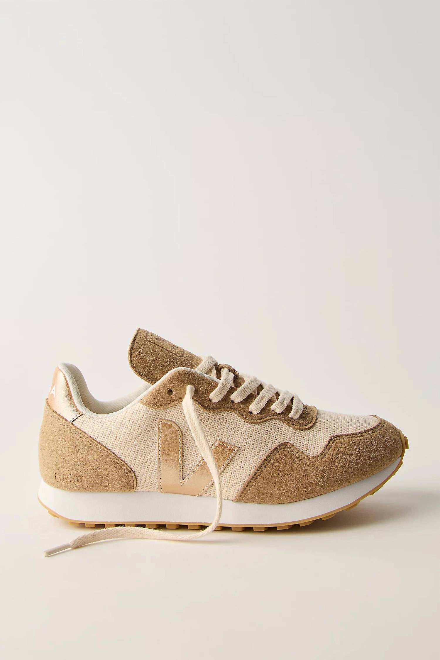 2c16ea36-0eb8-40f4-b66f-6bff0904effb-upscale_15k-1500x1500-70 Veja - Women's Sdu Rec J-mesh Sneakers - Image 1