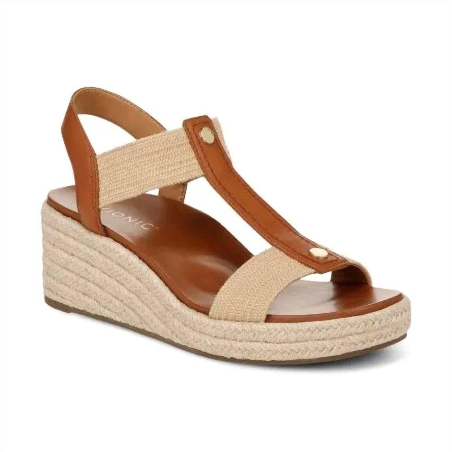 2de942ba-e22d-4955-8df0-115fdfd999e3-upscale_15k-1500x1500-70 Vionic - WOMEN'S CALERA WEDGE SANDAL - Image 1