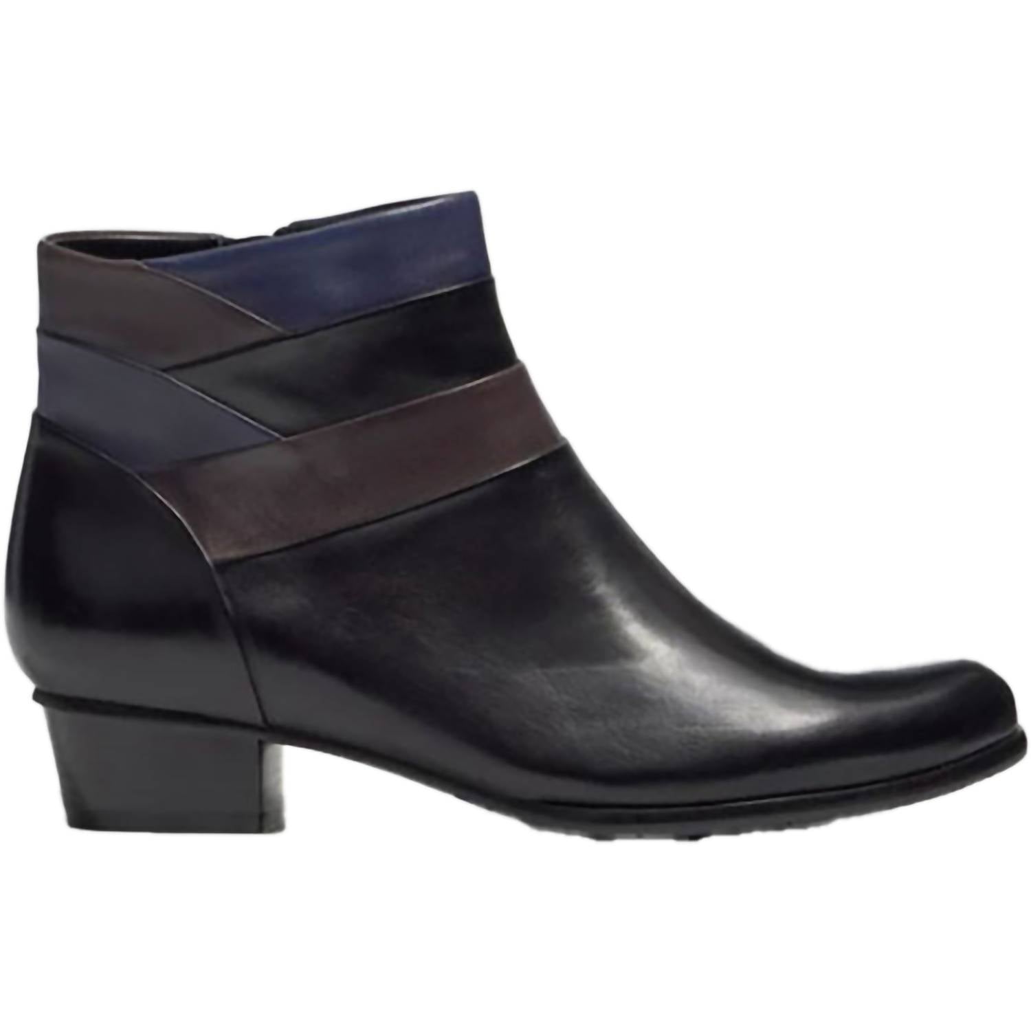 451b5e72-2294-4afa-9910-271da5562149-upscale_15k-1500x1500-70 Regarde Le Ciel - Women's Stefany Boots - Image 1