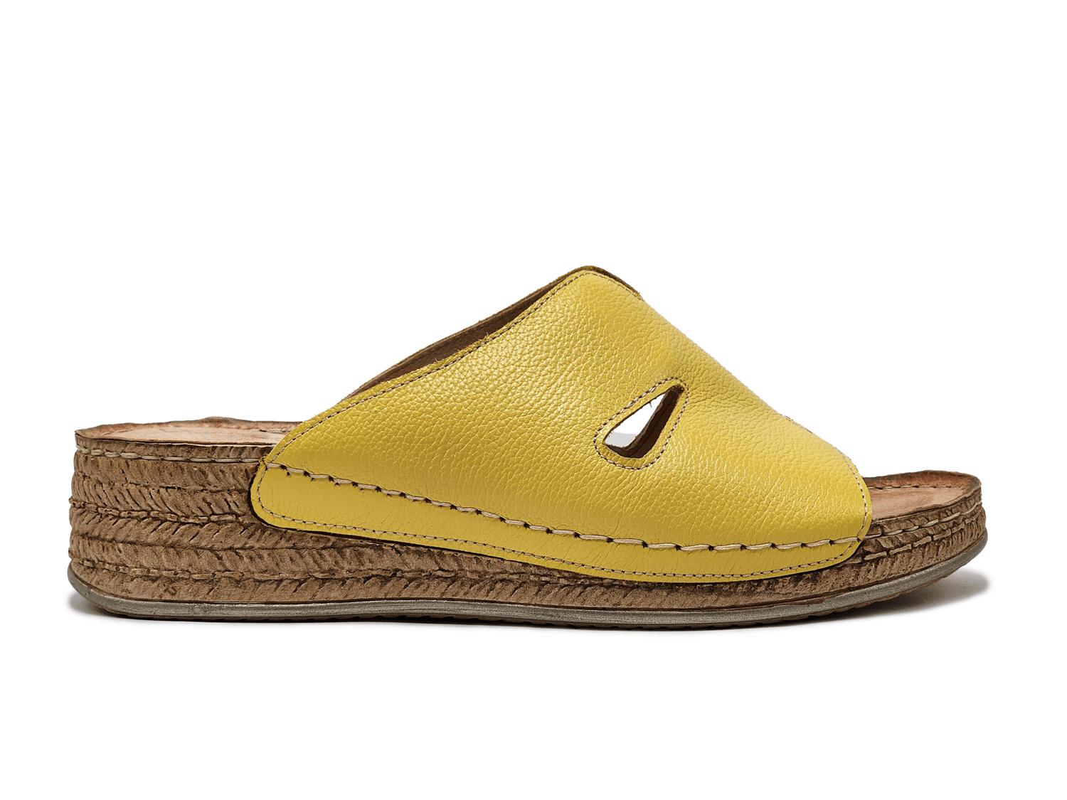 455c06c7-0843-4333-9d06-e23781d41697-upscale_15k-1500x1500-1 Wasak - Women's Floria Leather Sandal - Image 1