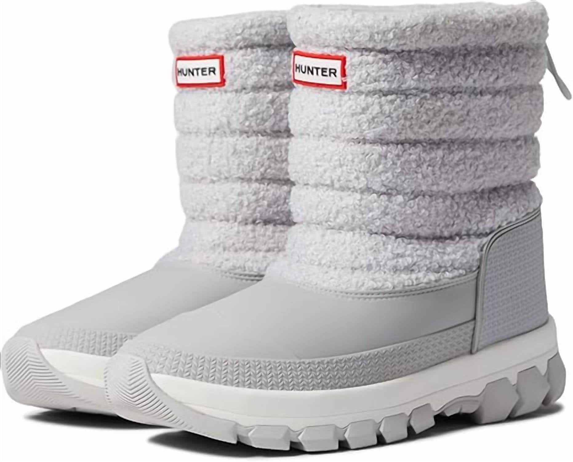4df22113-11d7-40c6-a098-d1046dc8dc62-upscale_15k-1500x1500-70 Hunter - Women's Sherpa Snow Boot Short - Image 1