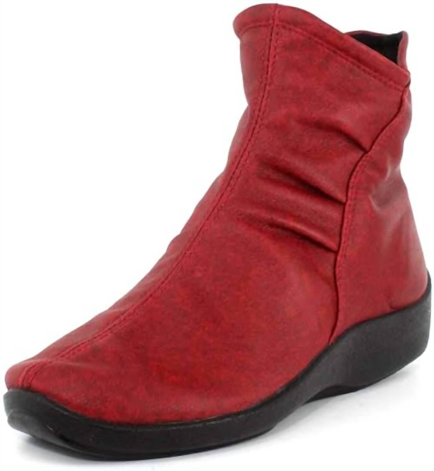 59658518-281b-4e44-a9b5-e5ff322236db-upscale_15k-1500x1500-70 Arcopedico - Women's L19 Half Soft Boot - Image 1
