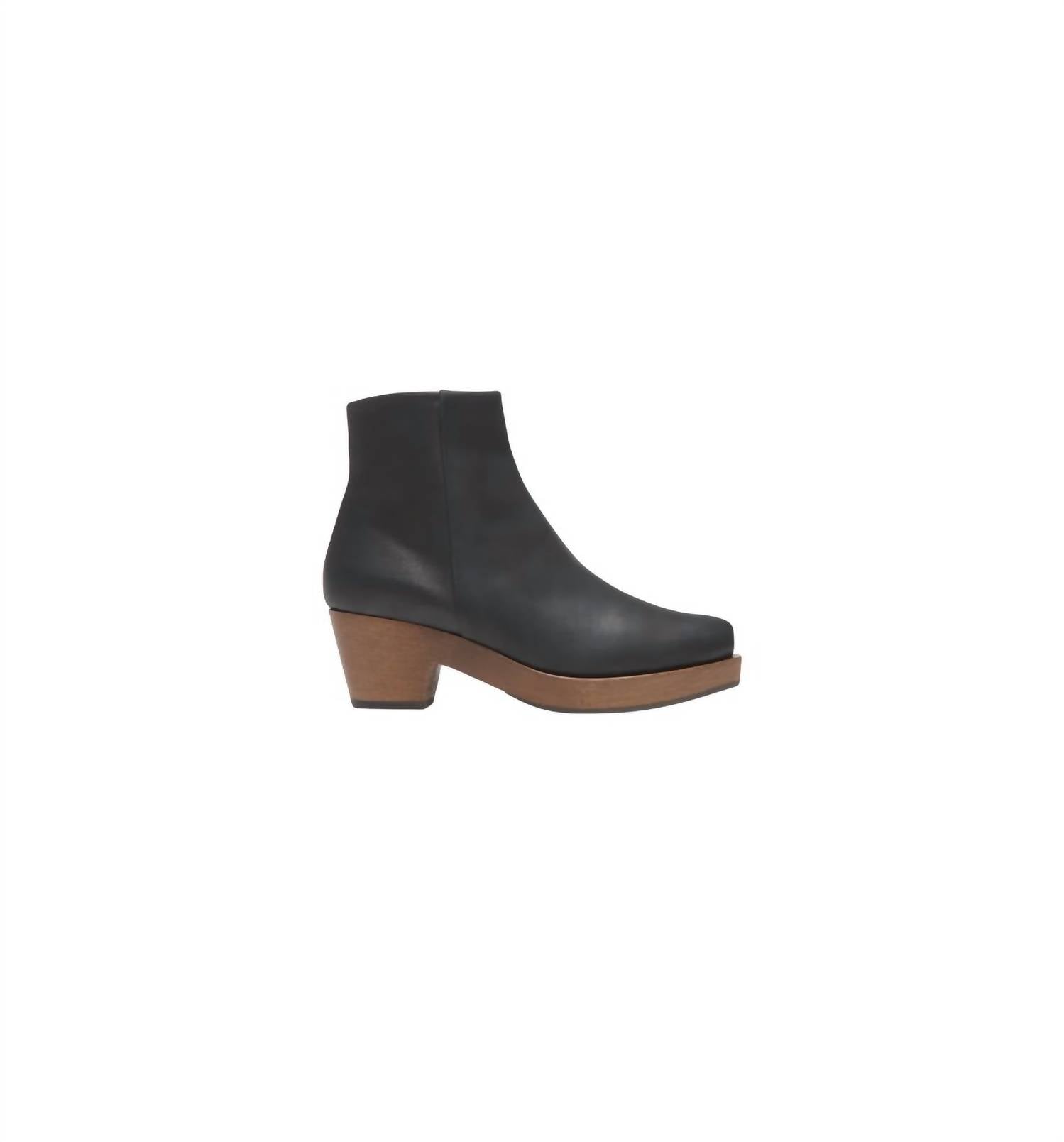 762cec92-916e-46c1-92c8-41664d5552ad-upscale_15k-1500x1500-70 Coclico - Women's Keep Shearling Clog Boots - Image 1
