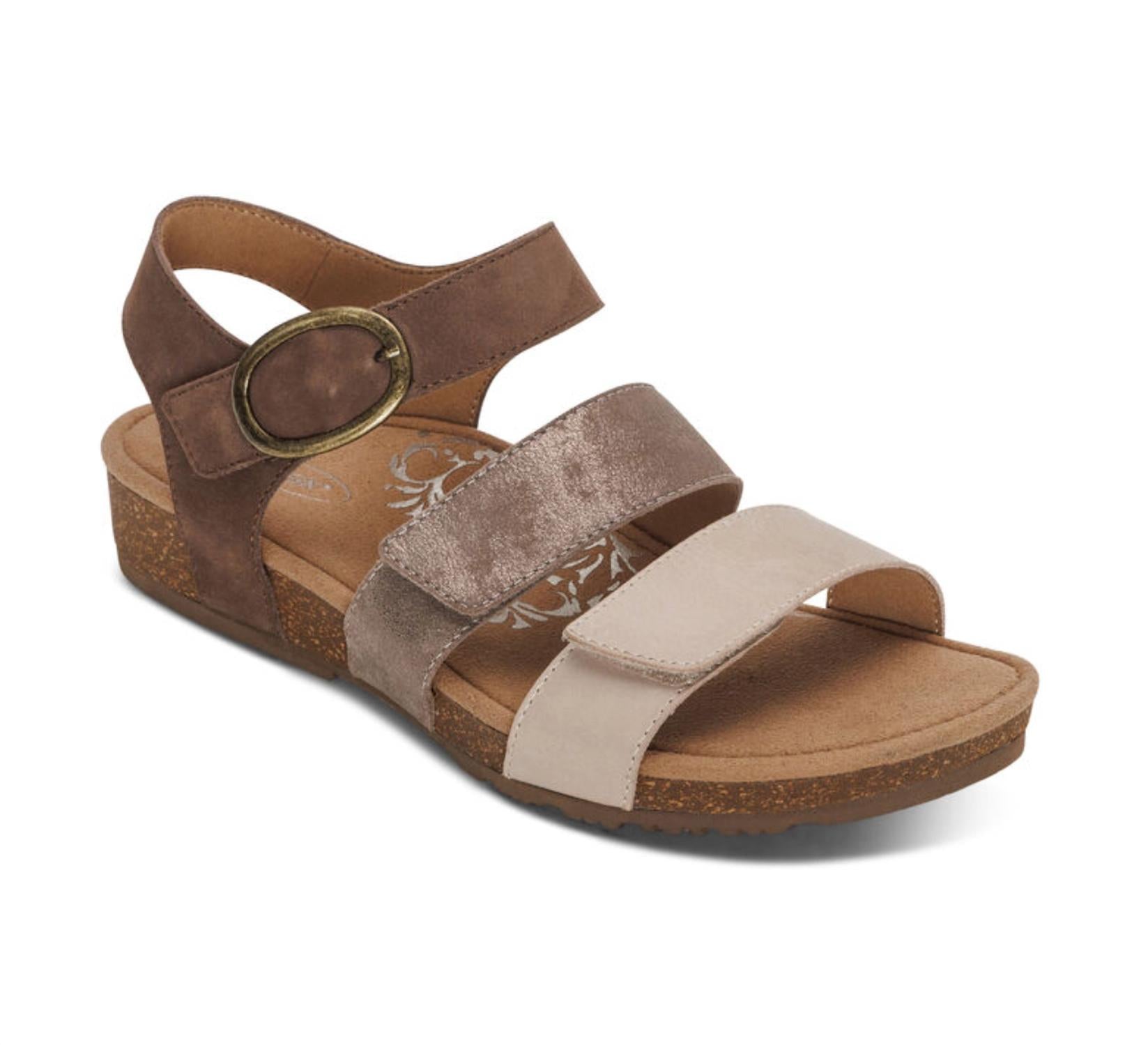 836518f6-0914-4d06-989d-275dc57f46ae-upscale_15k-1500x1500-1 Aetrex - Women's Lilly Quarter Strap Sandal - Image 1