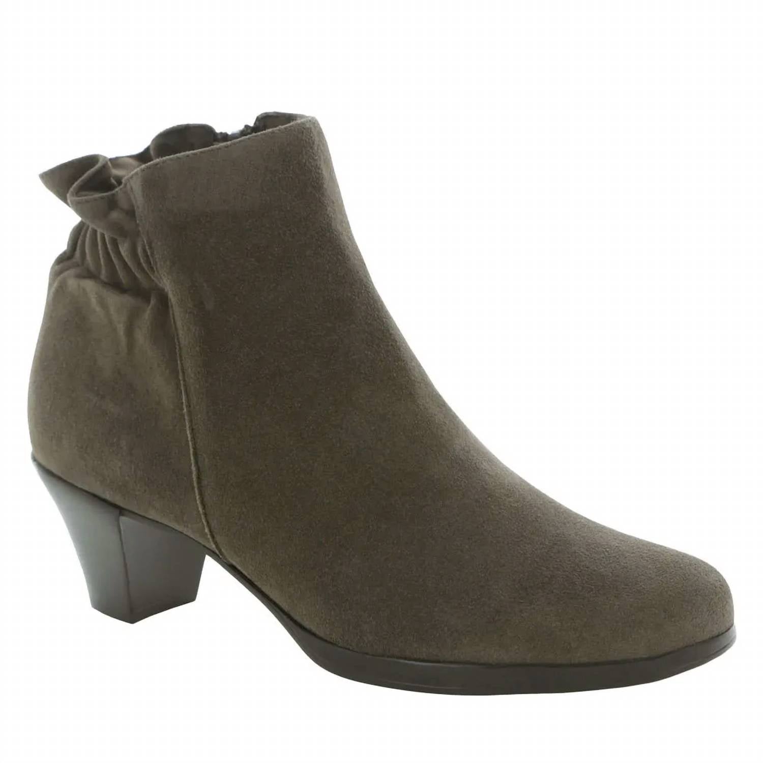 83afd602-3212-4866-be93-b58470d1f8f2-upscale_15k-1500x1500-70 Munro - Women's Alfie Boots - Image 1