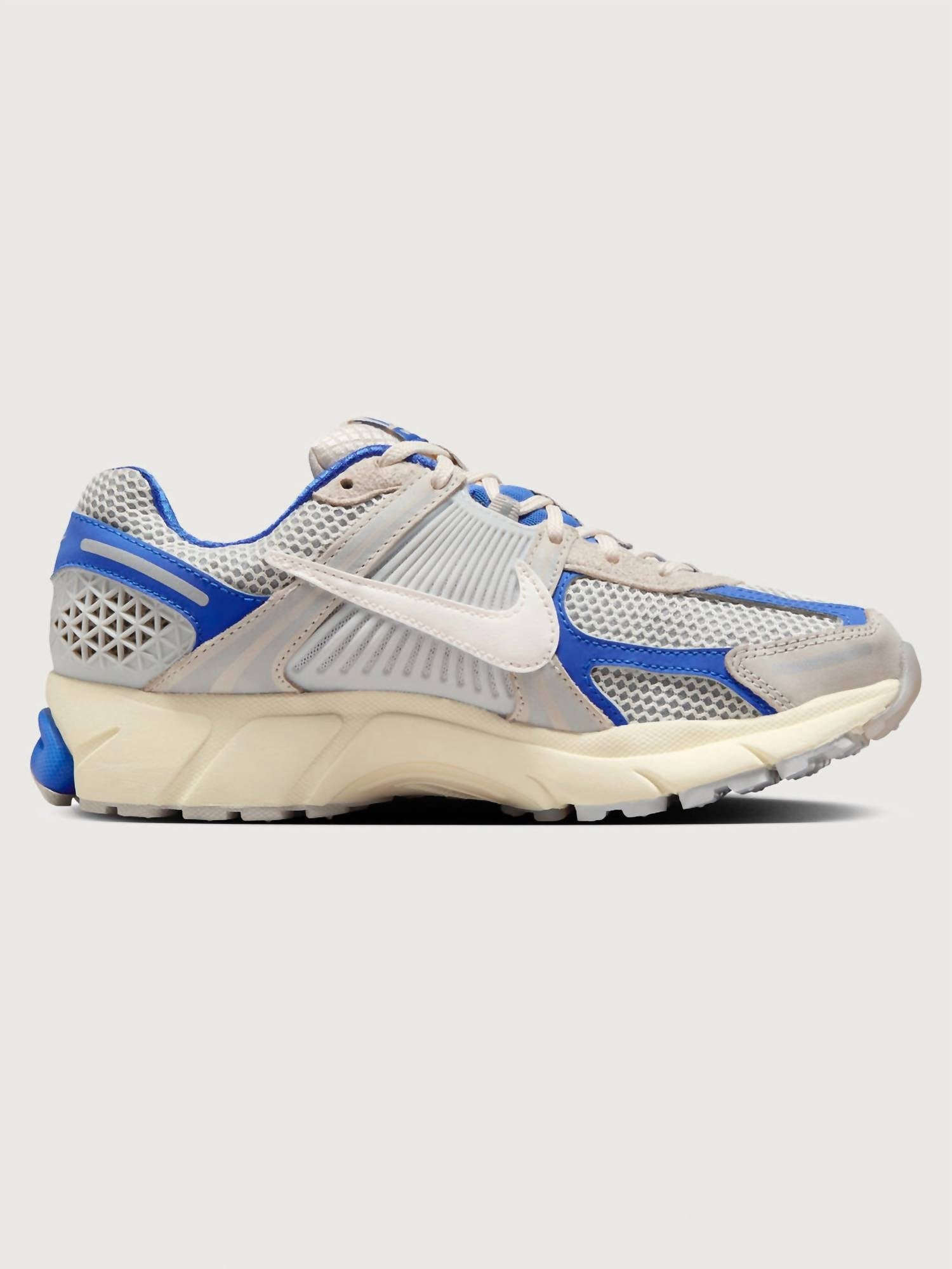 9ca6f2fb-3822-4947-a2b0-6640f5540fa7-upscale_15k-1500x1500-70 Nike - Women's Zoom Vomero 5 Shoes - Image 1