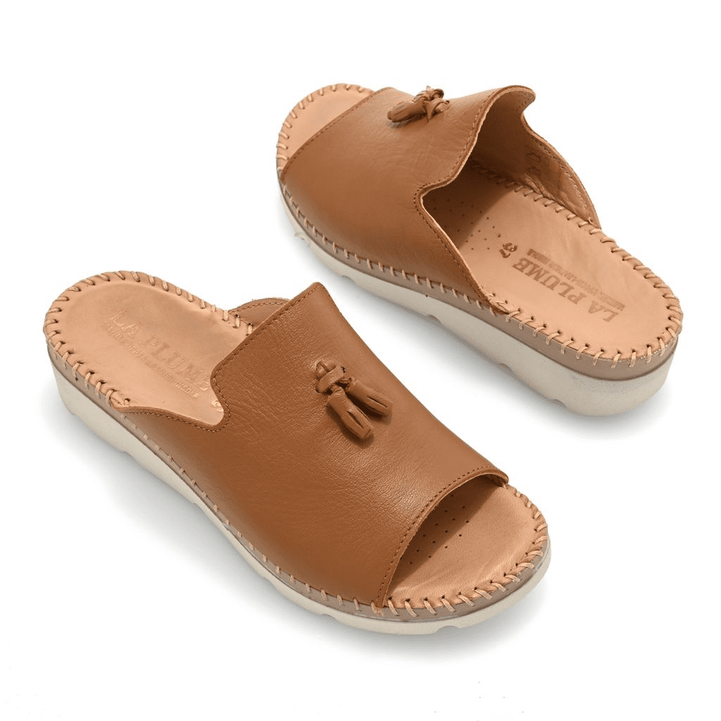S475329-00170-15900 La Plume Tassle Italian Made Leather Sandals - Image 1