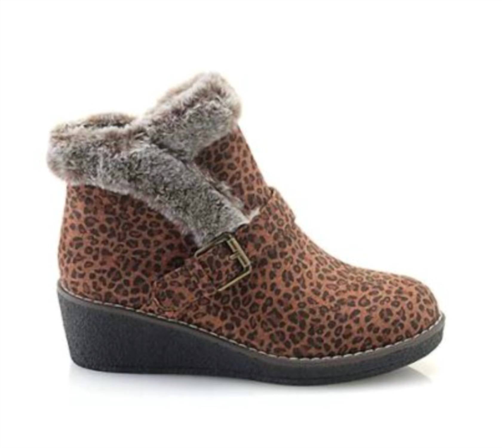 b5ad4211-dce5-4fda-be8c-e99cc47ec7f9-upscale_15k-1500x1500-70 Corkys Footwear - Women's Chilly Booties - Image 1