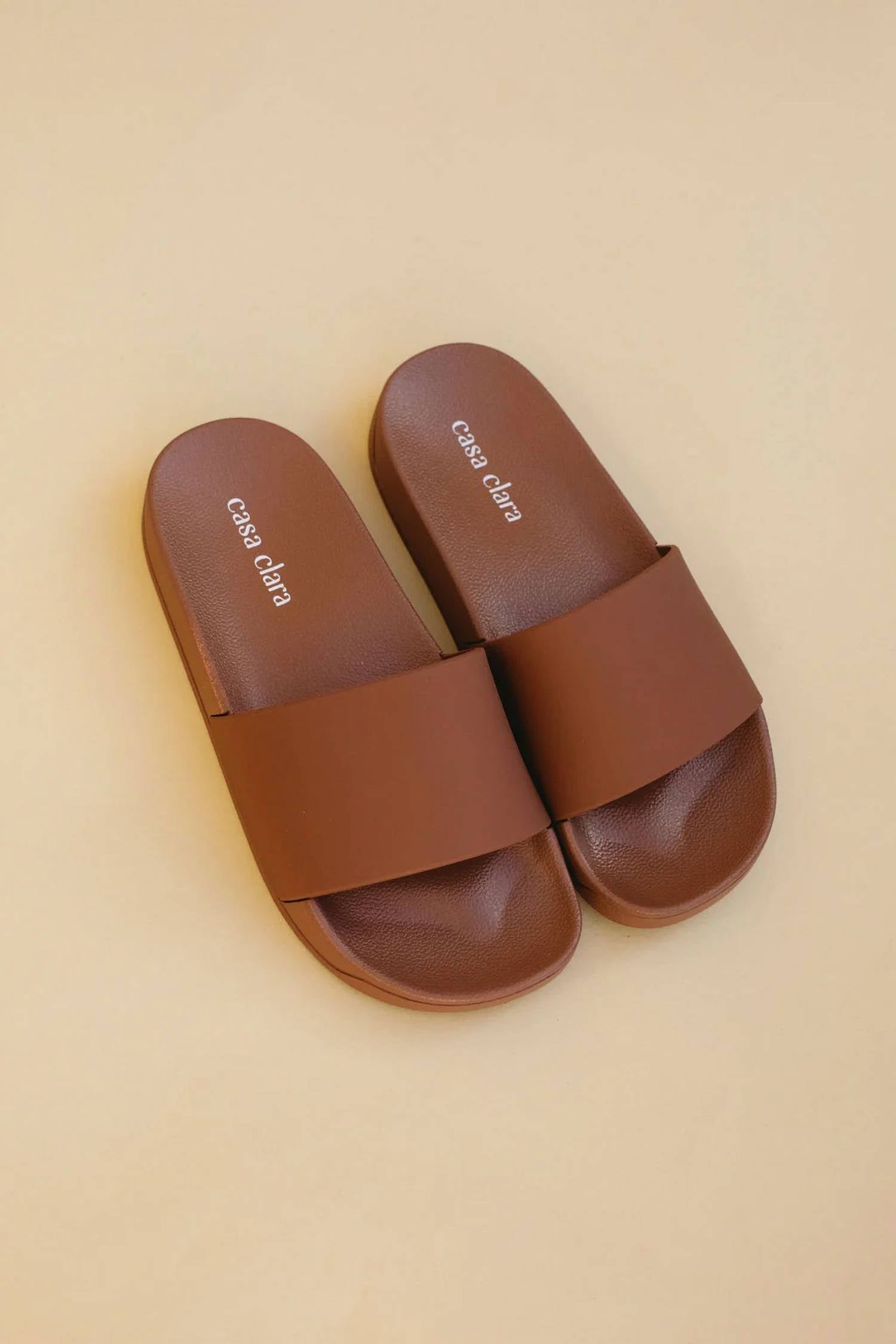 d7174eb6-e582-4426-917d-e91a95181bb0-upscale_15k-1500x1500-70 Casa Clara - Women's Tommy Slide Sandal - Image 1