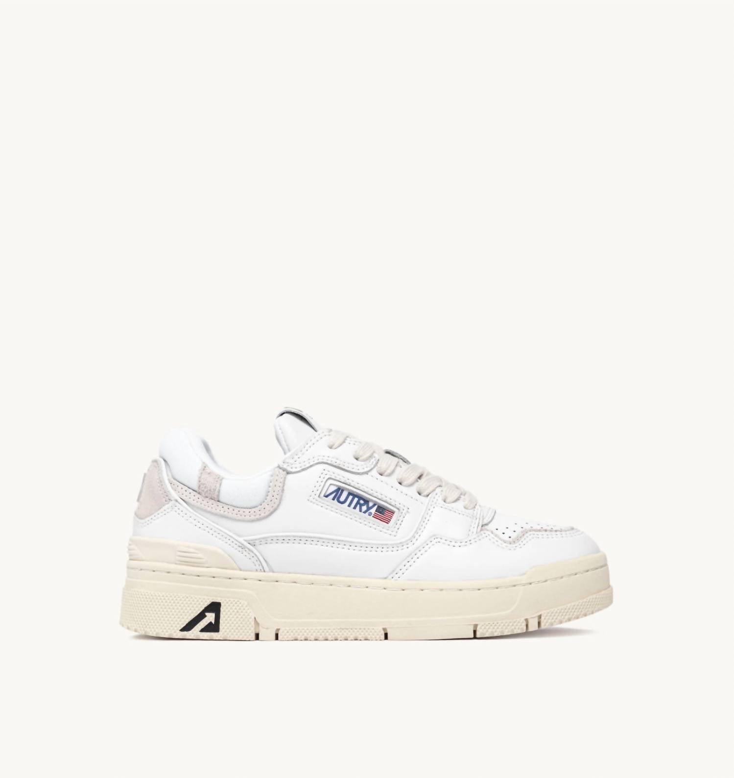 dd817a26-ffab-49ab-a482-dcbea4accd12-upscale_15k-1500x1500-70 Autry - Women's Clc Sneakers - Image 1